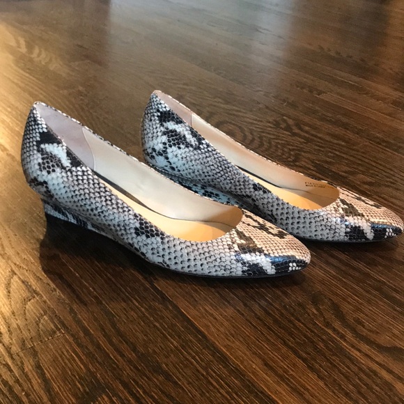 Cole Haan Shoes - Cole Haan off-white snakeskin wedge pumps Sz 7.5